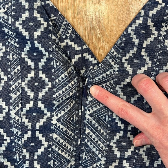 Skies Are Blue Navy Coral Aztec Print Mini Dress Lined V-Neck Back Zip Small EUC - Picture 6 of 14